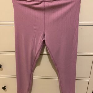 Purple ribbed Alo yoga tights